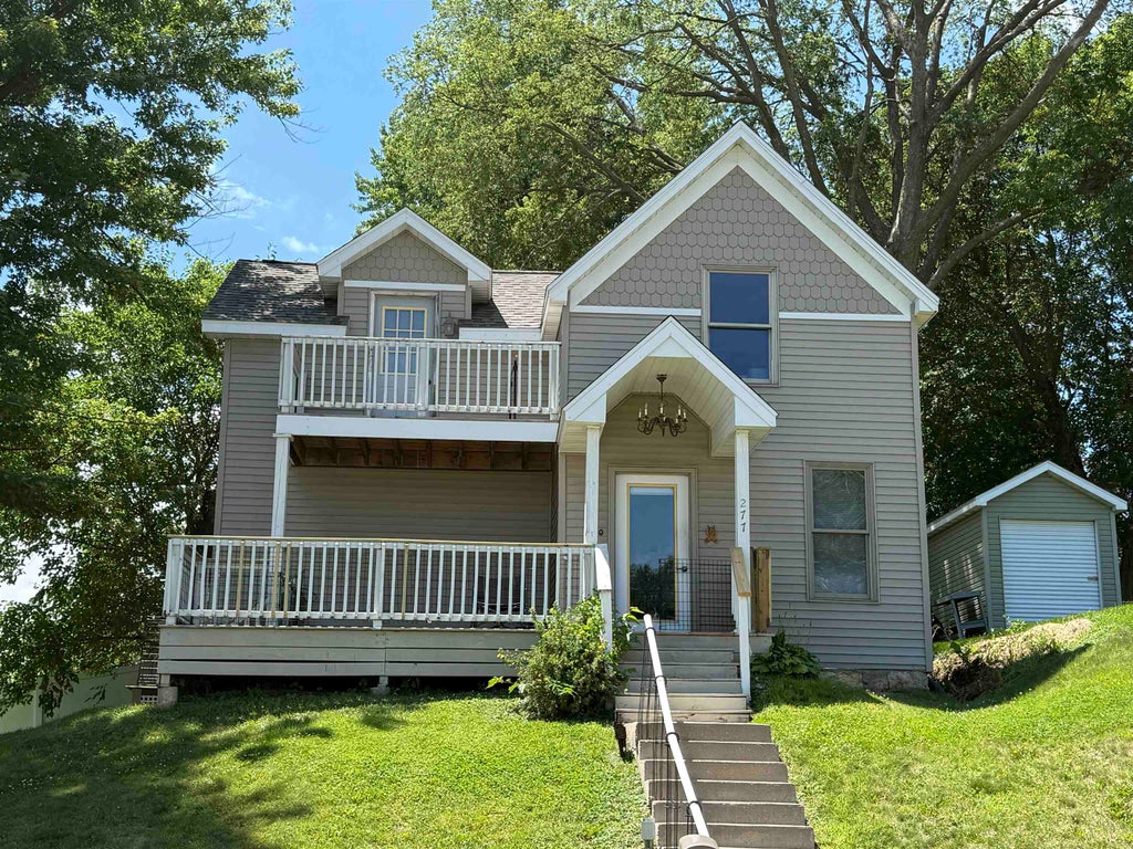 Photo of Dubuque, IA 52001 (MLS # 155056)