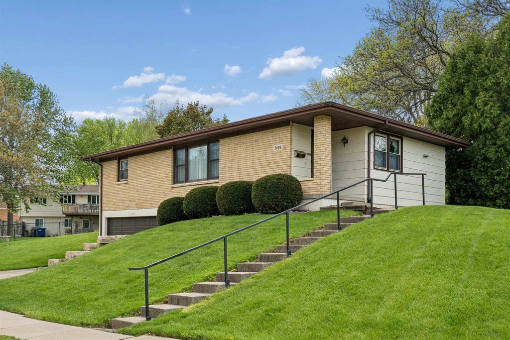 Photo of Dubuque, IA 52002 (MLS # 154514)