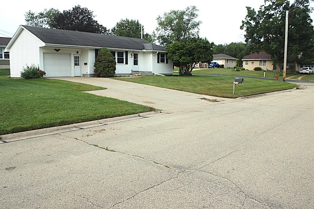 Photo of Maquoketa, IA 52060 (MLS # 155694)