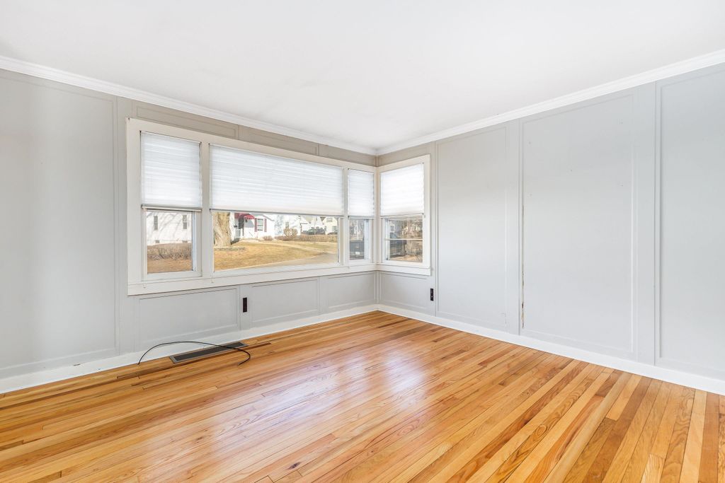 Photo of Dubuque, IA 52003 (MLS # 153989)