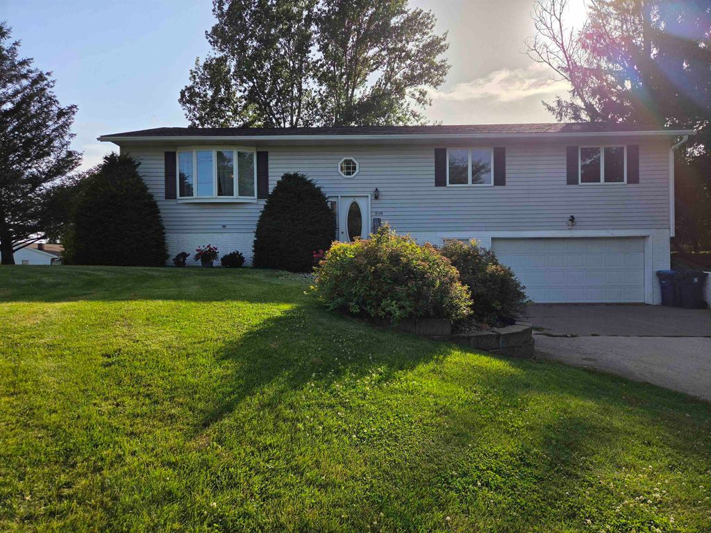 Photo of Guttenberg, IA 52052 (MLS # 155131)