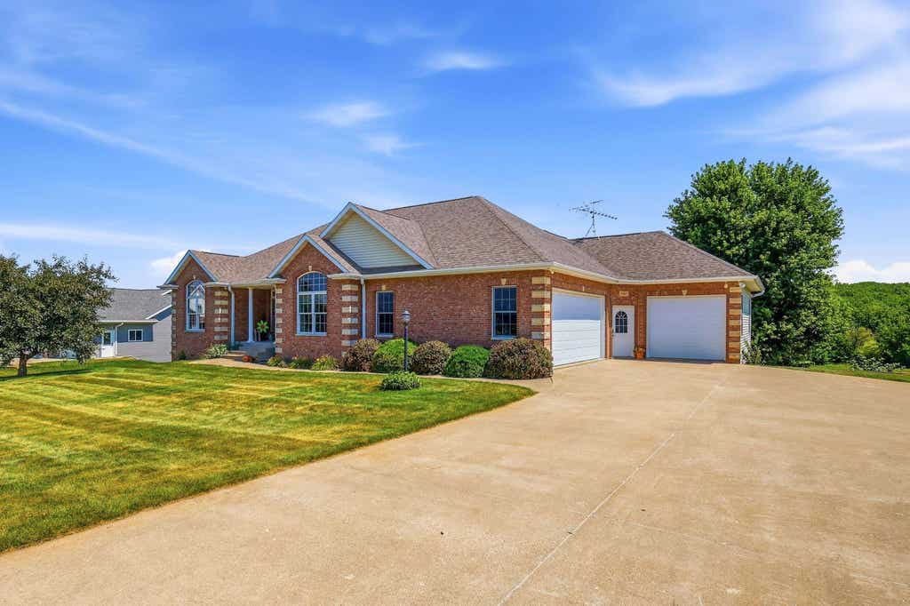 Photo of Maquoketa, IA 52060 (MLS # 155342)