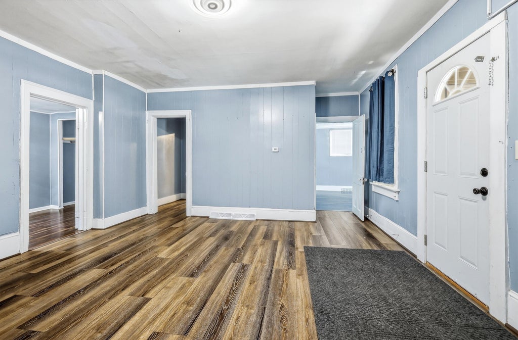 Photo of Dubuque, IA 52001 (MLS # 155148)