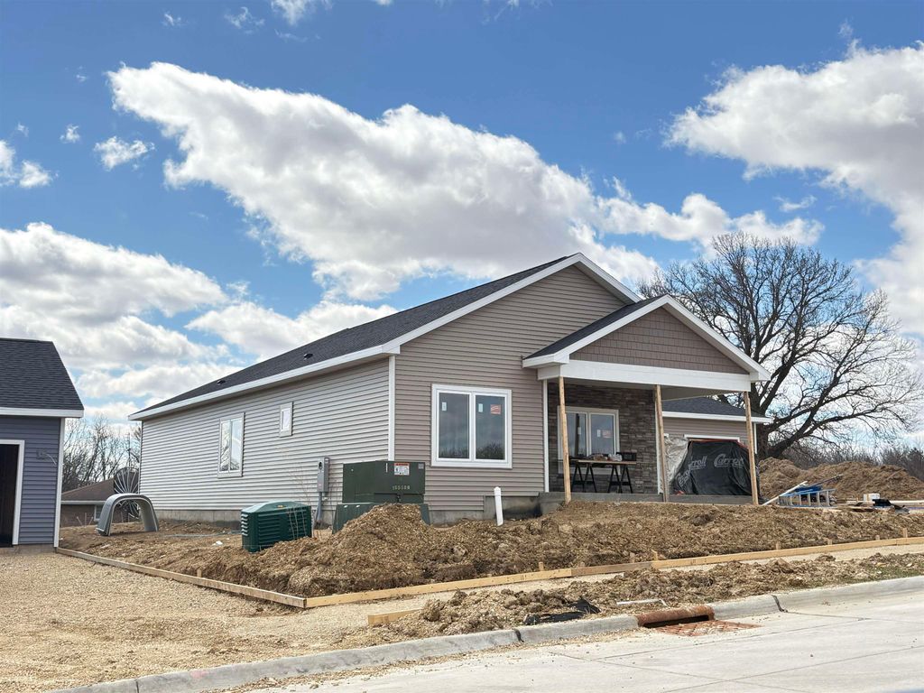 Photo of Dubuque, IA 52001 (MLS # 153075)