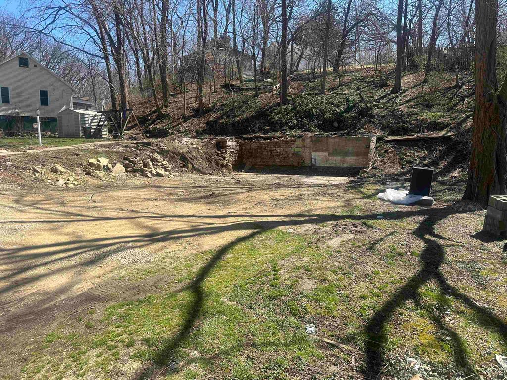 Photo of Dubuque, IA 52001 (MLS # 154288)