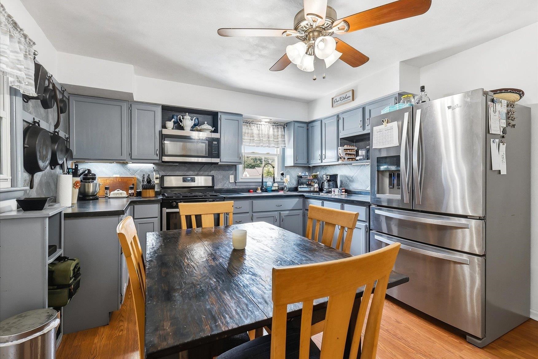 2570 Elm Street - Photo 2