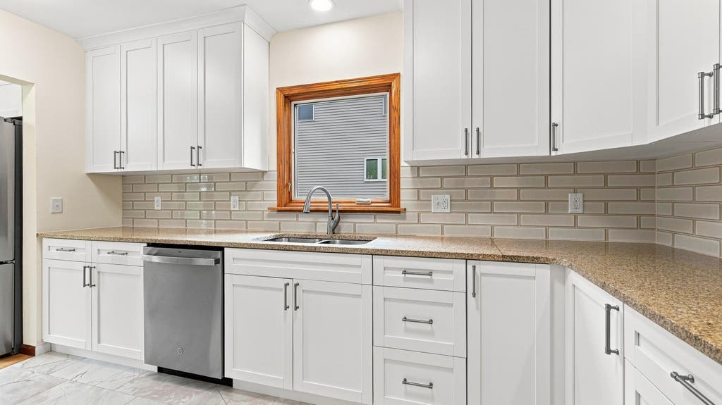 Photo of Dubuque, IA 52003 (MLS # 155484)