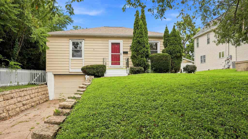 Photo of Dubuque, IA 52003 (MLS # 155484)