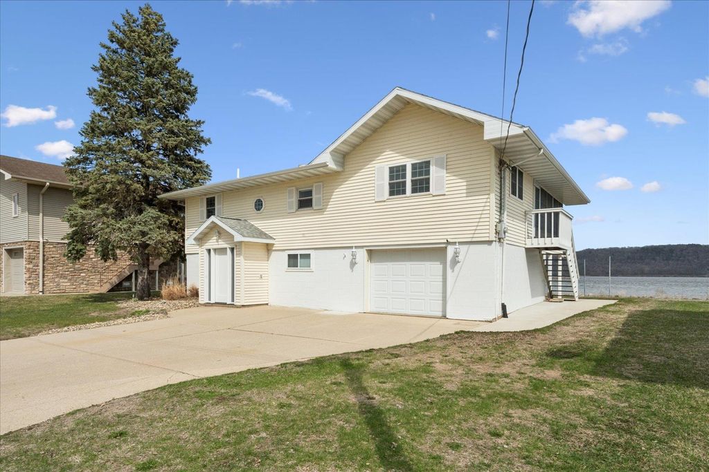 Photo of Guttenberg, IA 52052 (MLS # 154327)