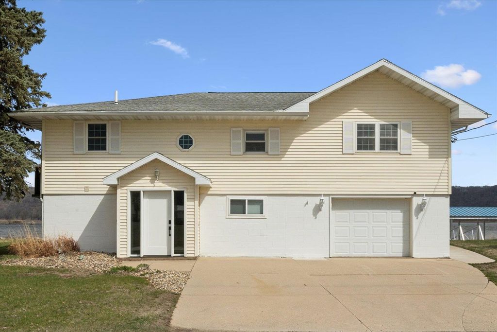 Photo of Guttenberg, IA 52052 (MLS # 154327)