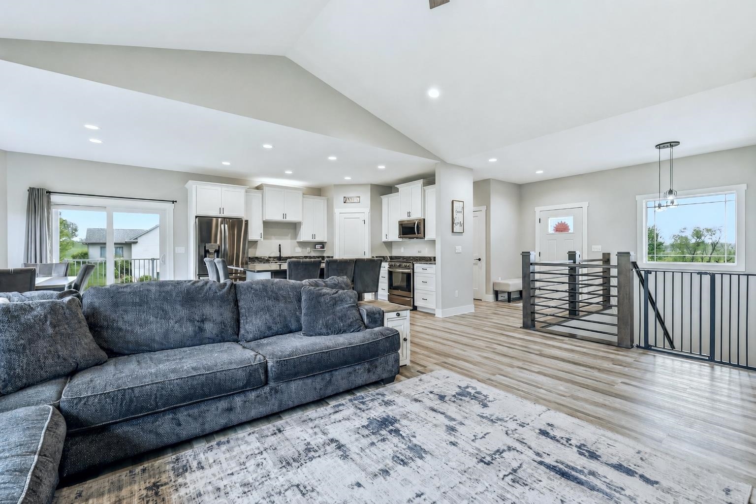 16392 Country View Court