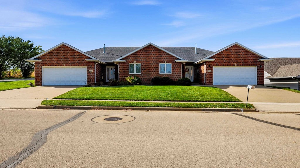 Photo of Dubuque, IA 52002 (MLS # 155978)