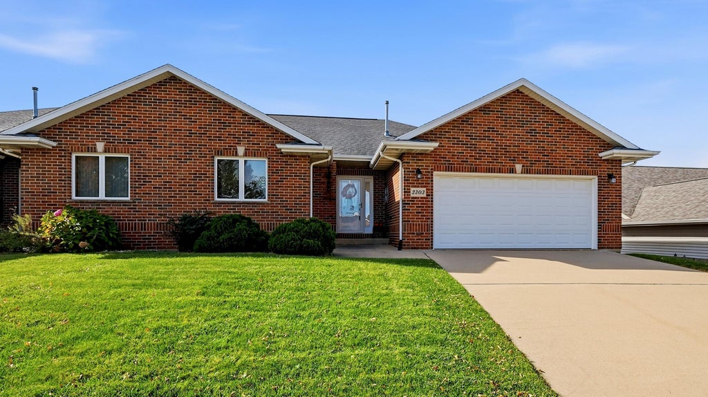 Photo of Dubuque, IA 52002 (MLS # 155978)