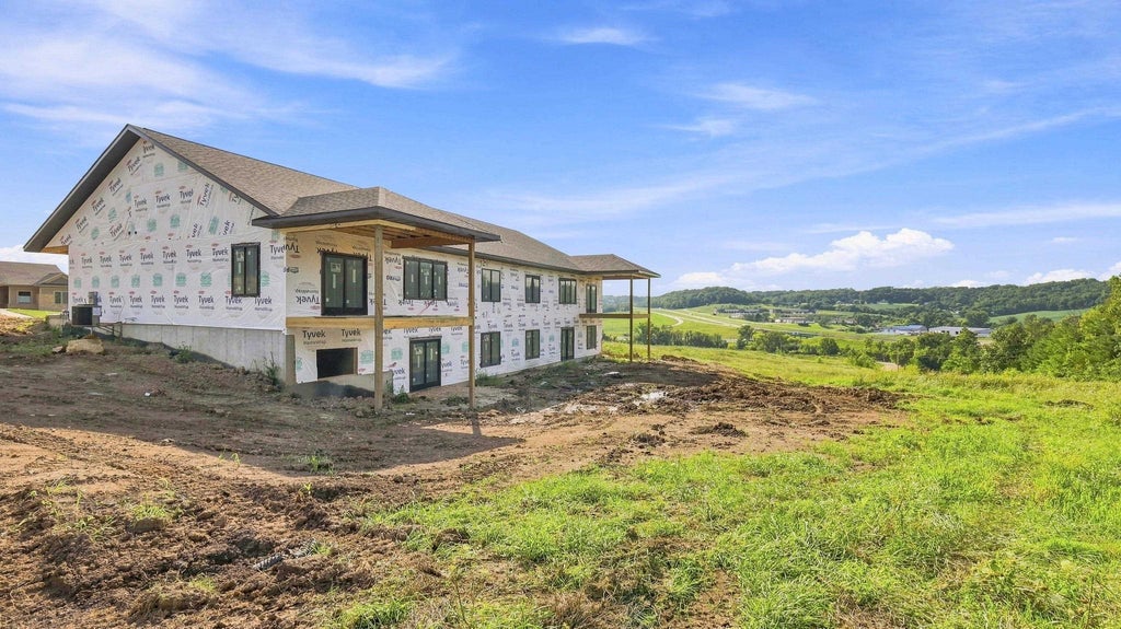 Photo of Dubuque, IA 52003 (MLS # 155535)