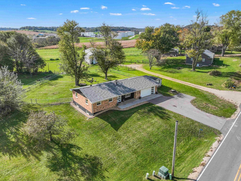 Photo of Dubuque, IA 52002 (MLS # 156023)