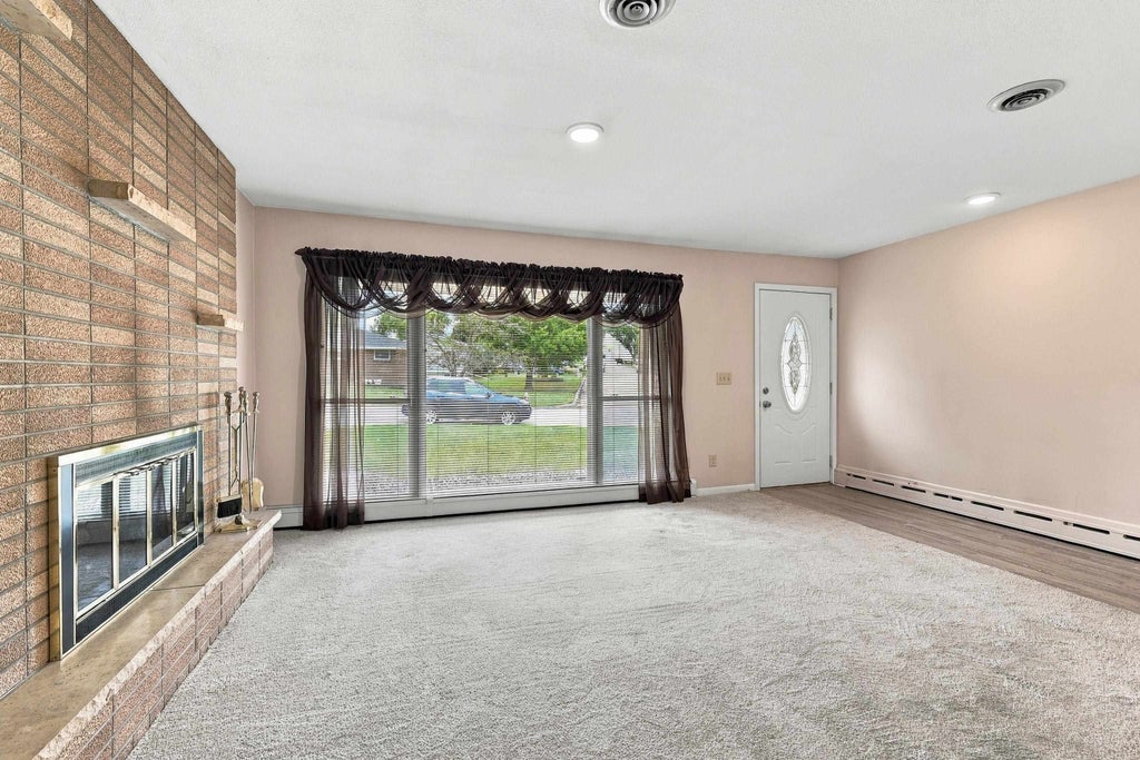 Photo of Dubuque, IA 52003 (MLS # 155728)