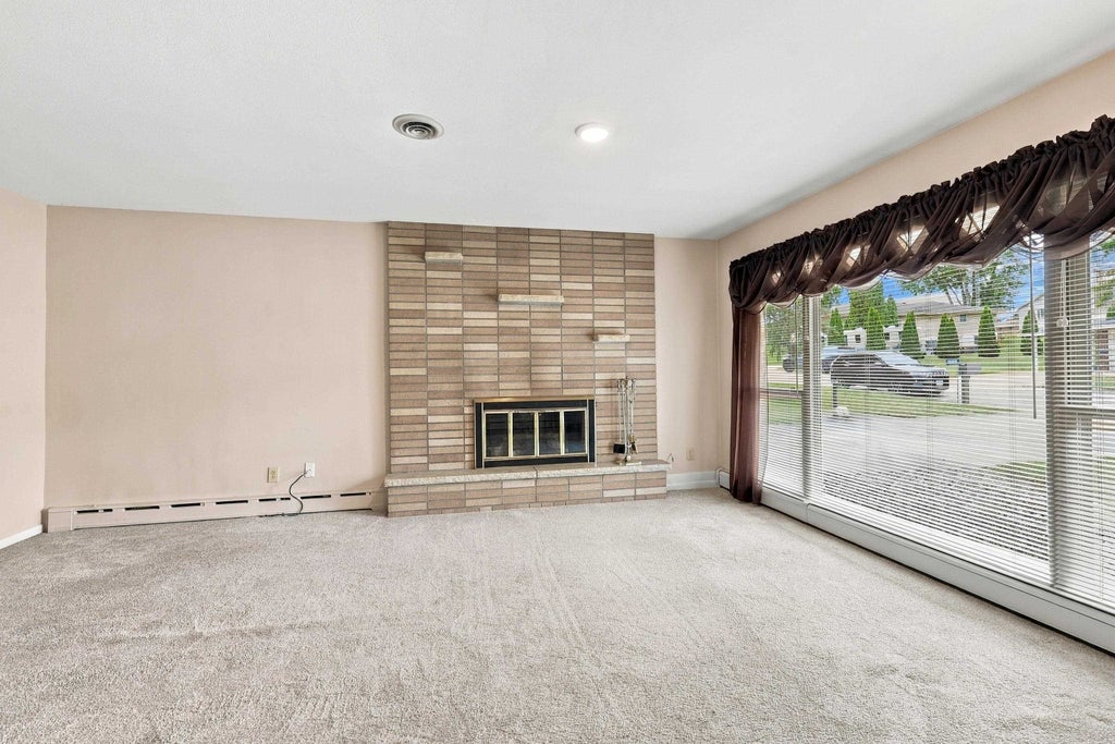 Photo of Dubuque, IA 52003 (MLS # 155728)