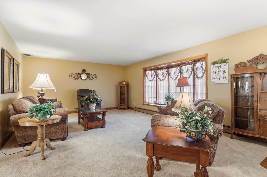 Photo of Dubuque, IA 52003 (MLS # 154550)