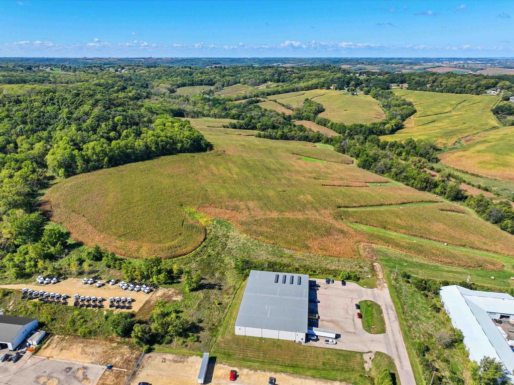 Photo of Dubuque, IA 52003 (MLS # 154289)