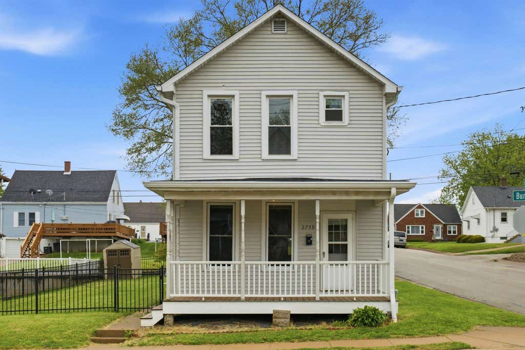 Photo of Dubuque, IA 52001 (MLS # 154617)
