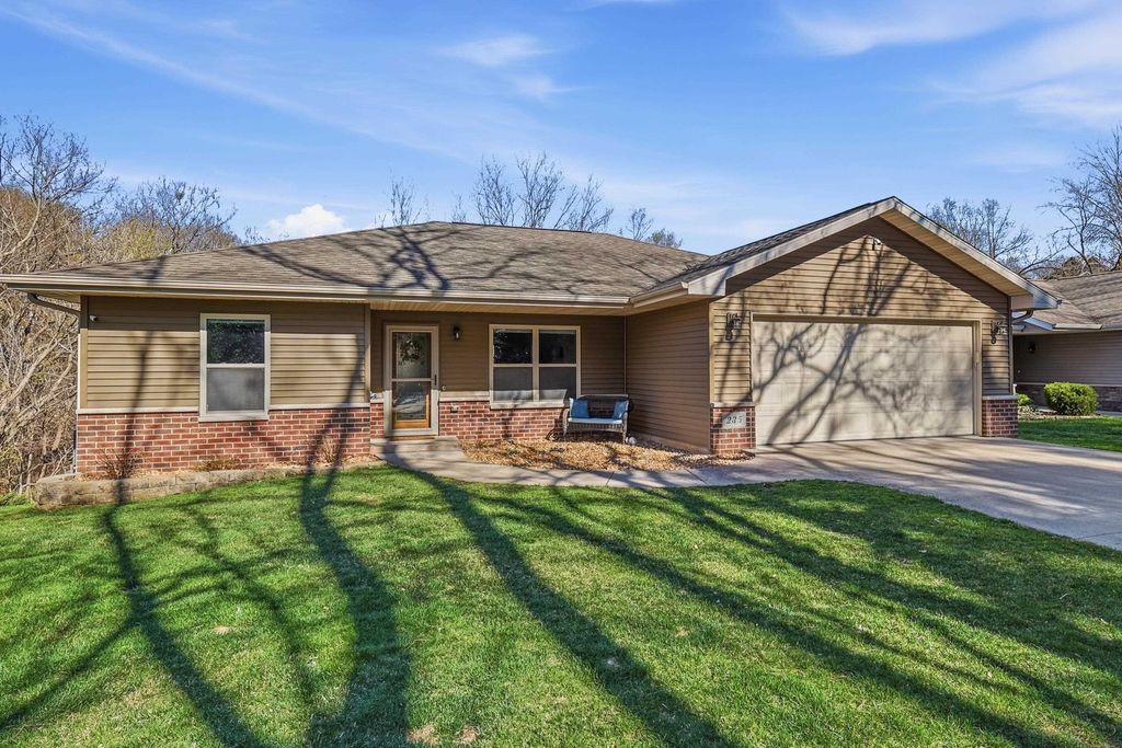 Photo of Dubuque, IA 52003 (MLS # 154380)