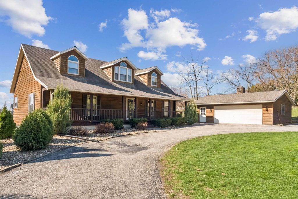 Photo of Wyoming, IA 52362 (MLS # 154328)