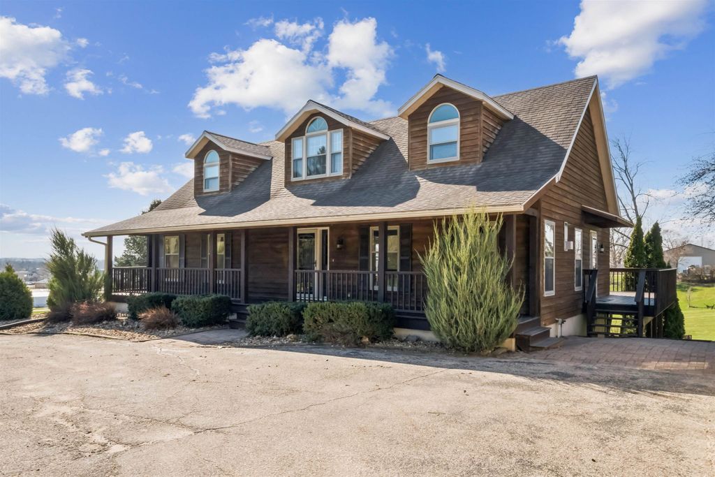 Photo of Wyoming, IA 52362 (MLS # 154328)