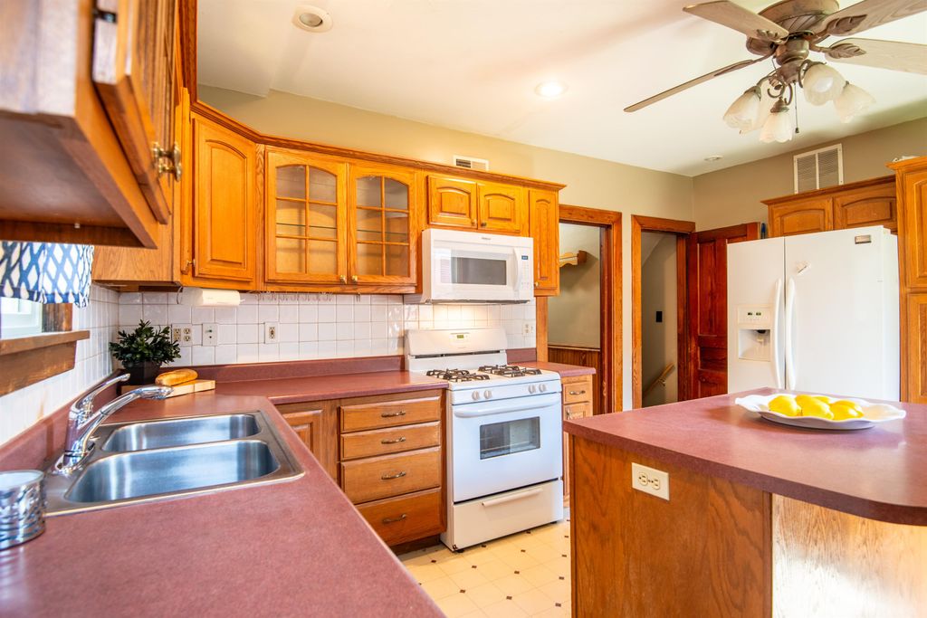 Photo of Dubuque, IA 52001 (MLS # 155238)