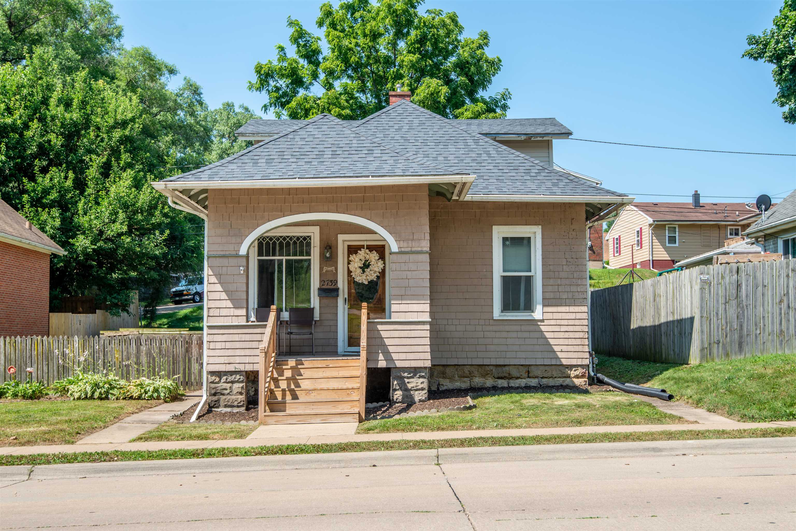 Photo 1 of 38 — 2739 Burden Street, Dubuque, IA 52001