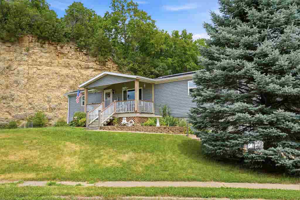 Photo of Dubuque, IA 52001 (MLS # 155287)