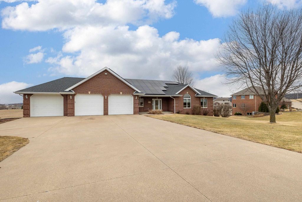 Photo of Dubuque, IA 52003 (MLS # 154304)