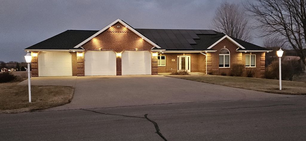 Photo of Dubuque, IA 52003 (MLS # 154304)