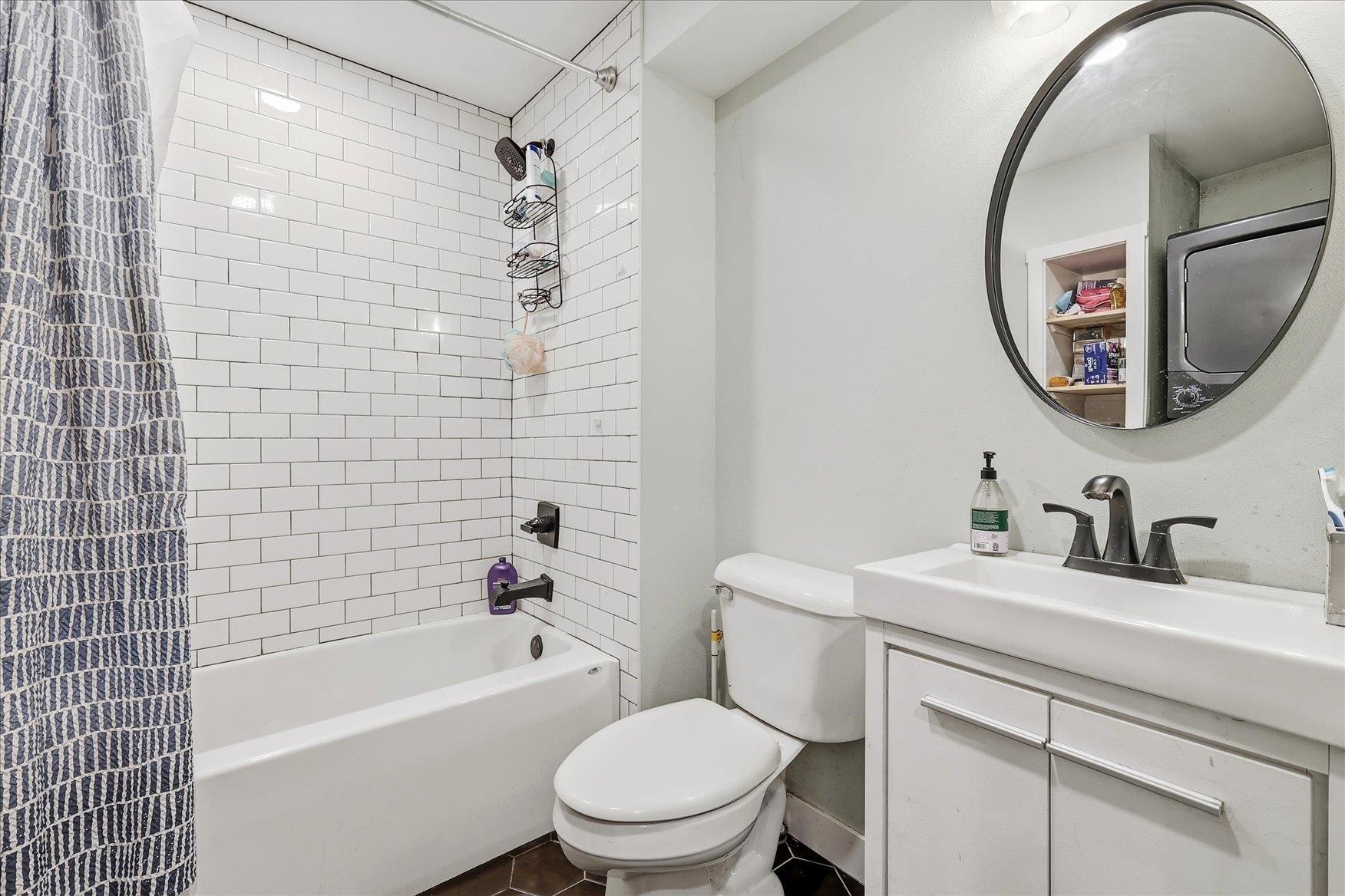 245 Pear Street - Photo 3