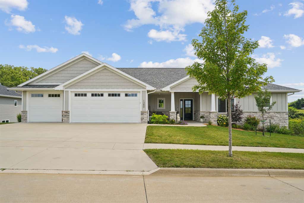 Photo of Dubuque, IA 52003 (MLS # 155423)