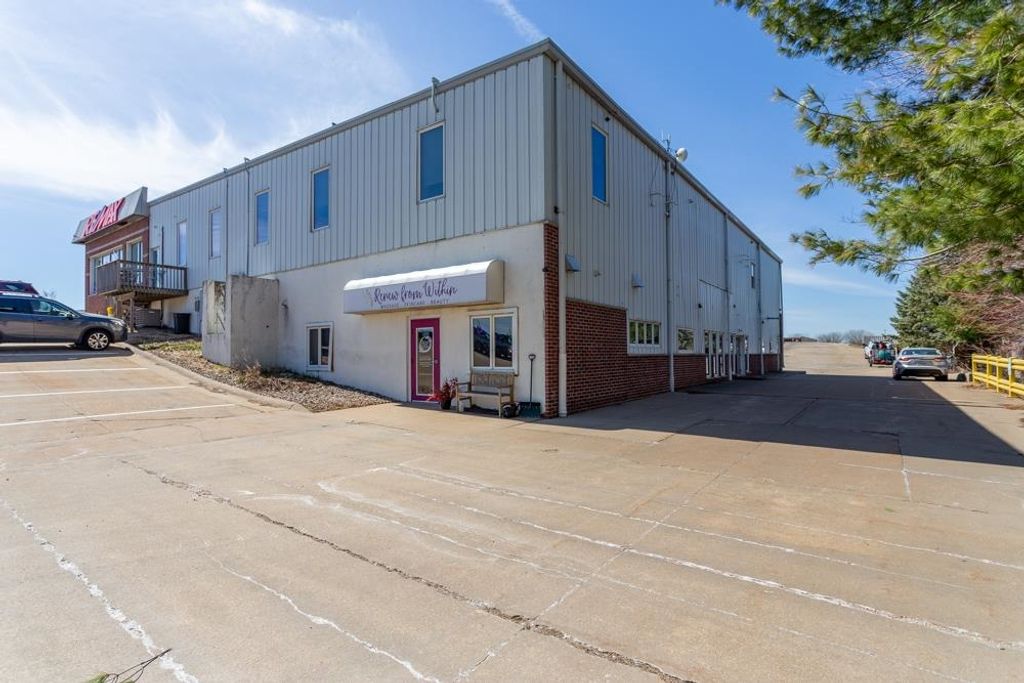 Photo of Dubuque, IA 52002 (MLS # 154249)