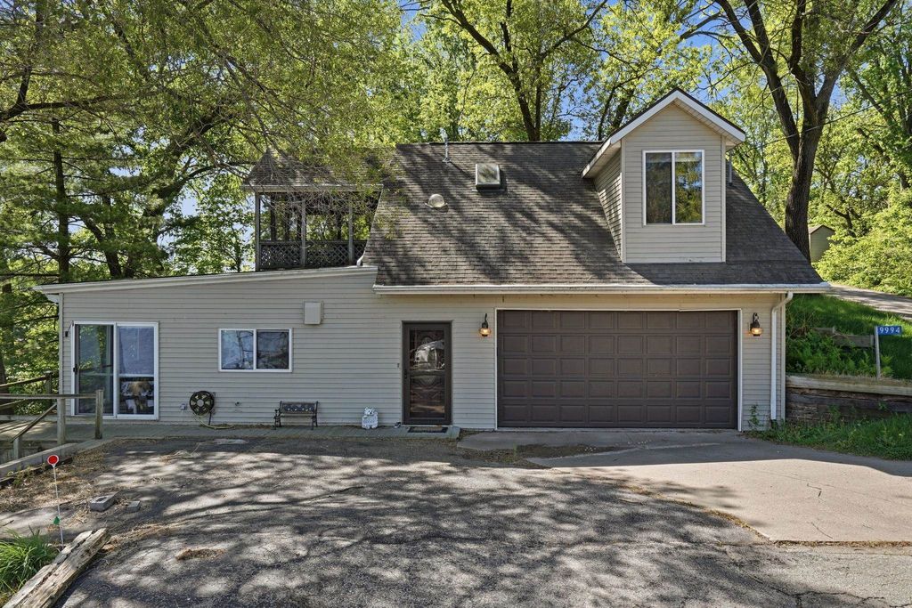 Photo of Dubuque, IA 52003 (MLS # 154654)