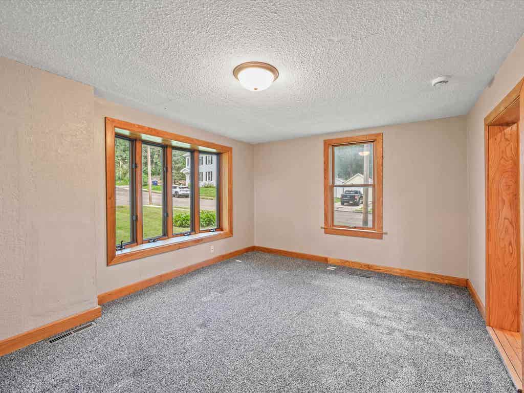 Photo of Dubuque, IA 52001 (MLS # 155511)