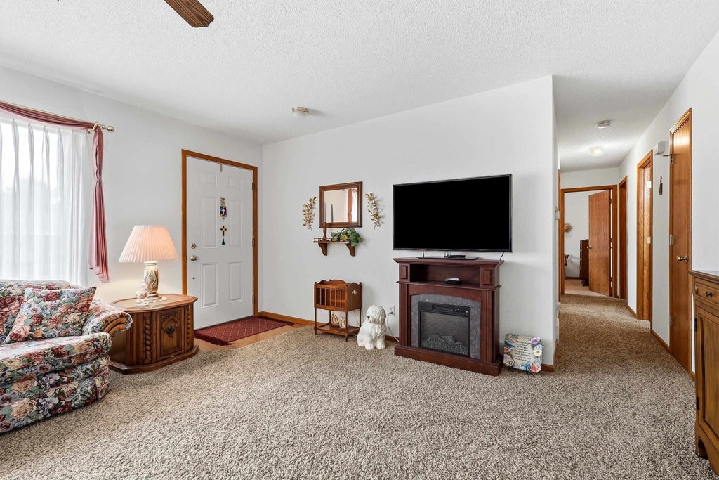 Photo of Dubuque, IA 52002 (MLS # 155628)