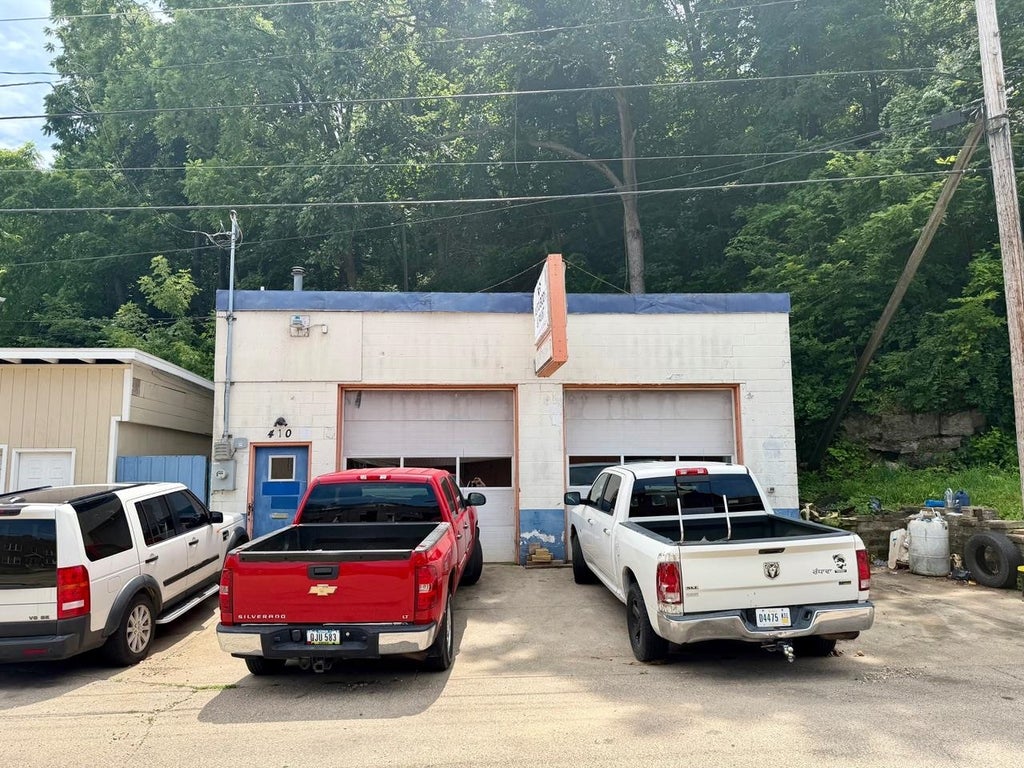 Photo of Dubuque, IA 52001 (MLS # 155157)