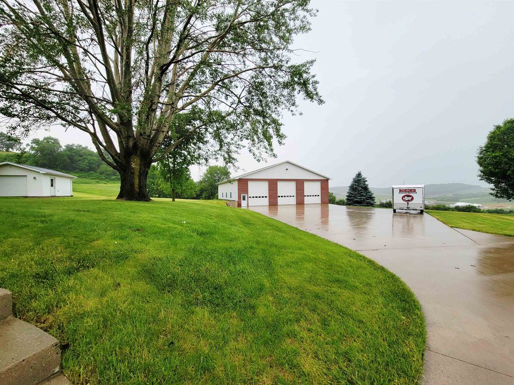 Photo of Dubuque, IA 52003 (MLS # 154877)