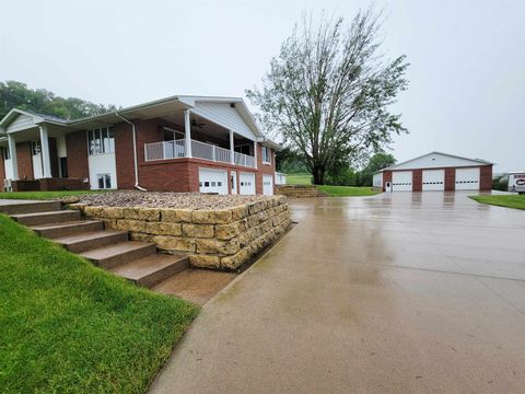 9139 Olde Davenport Road Dubuque IA 52003
