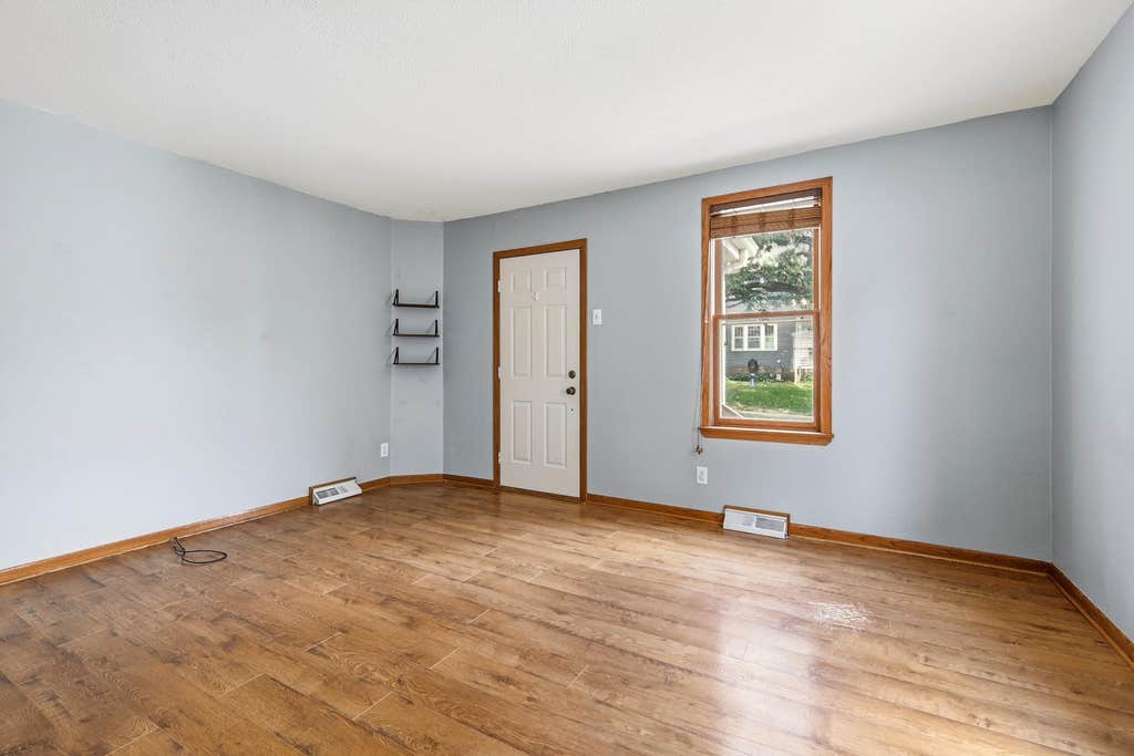 Photo of Dubuque, IA 52001 (MLS # 154622)