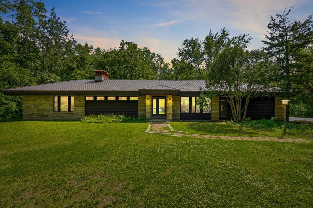 Photo of East Dubuque, IL 61025 (MLS # 154735)