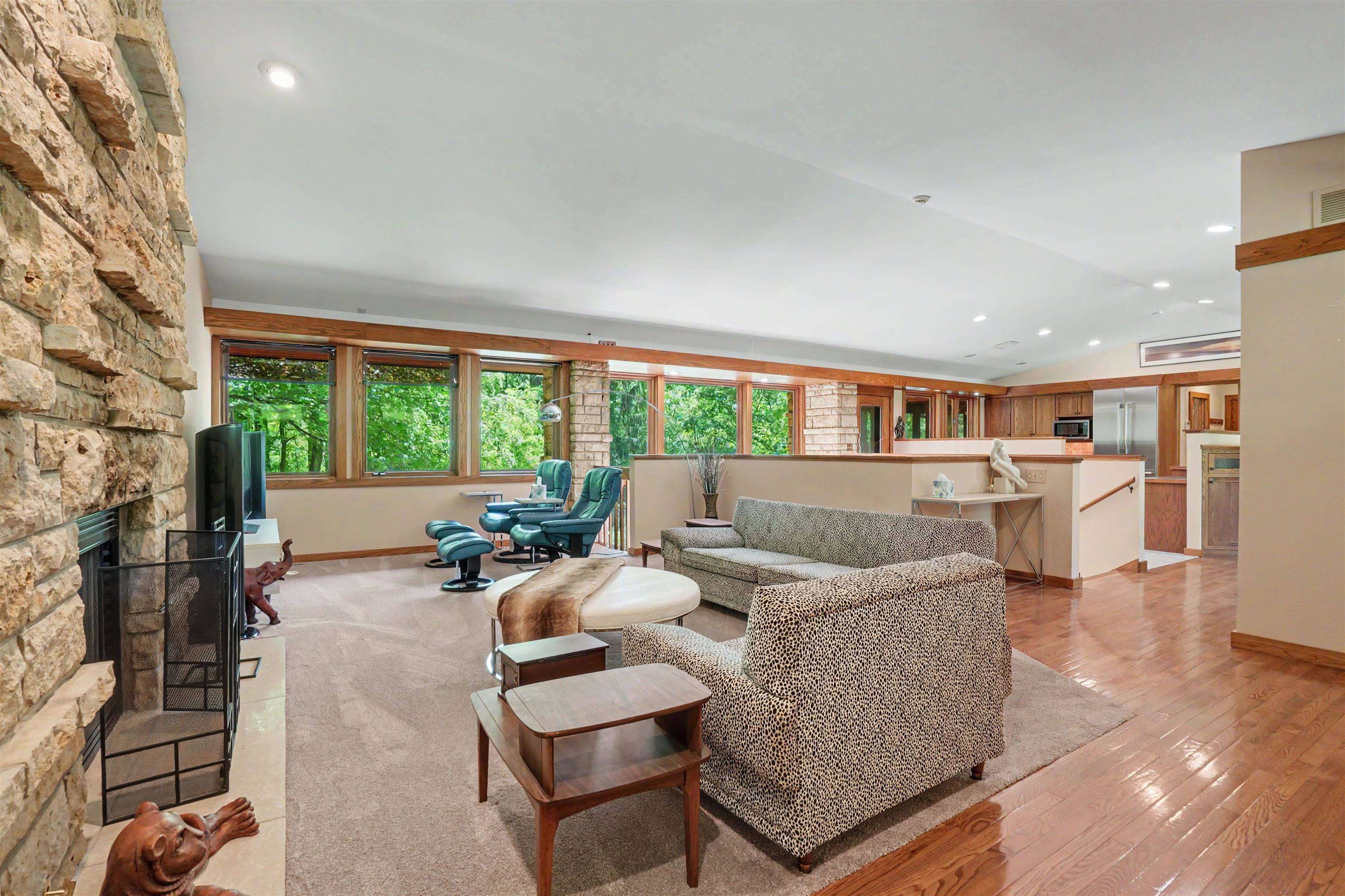 16 Truman Drive