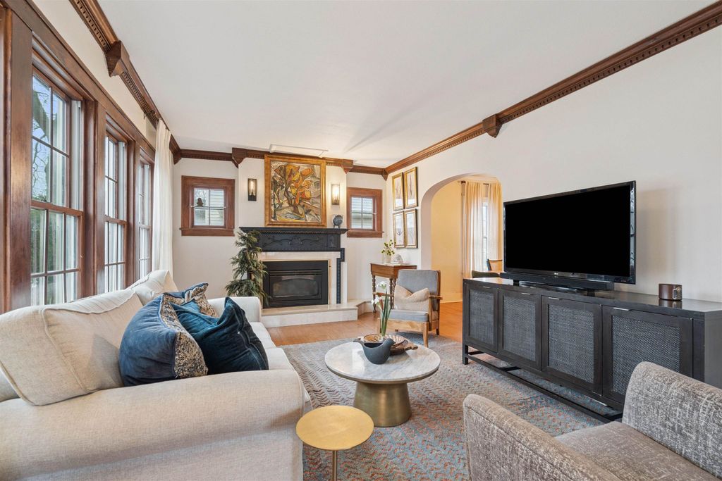 Photo of Dubuque, IA 52003 (MLS # 154318)