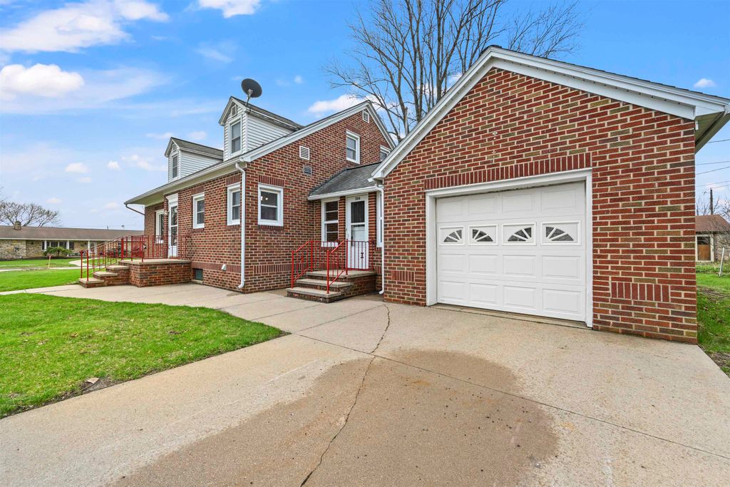 Photo of Farley, IA 52046 (MLS # 154365)