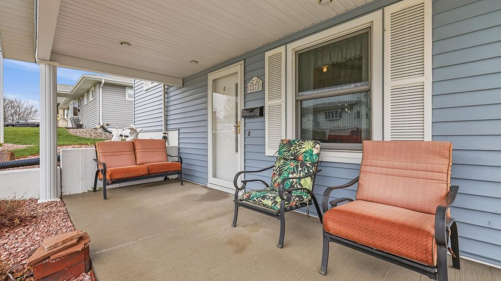 Photo of Dubuque, IA 52001 (MLS # 154357)