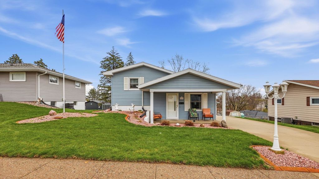 Photo of Dubuque, IA 52001 (MLS # 154357)