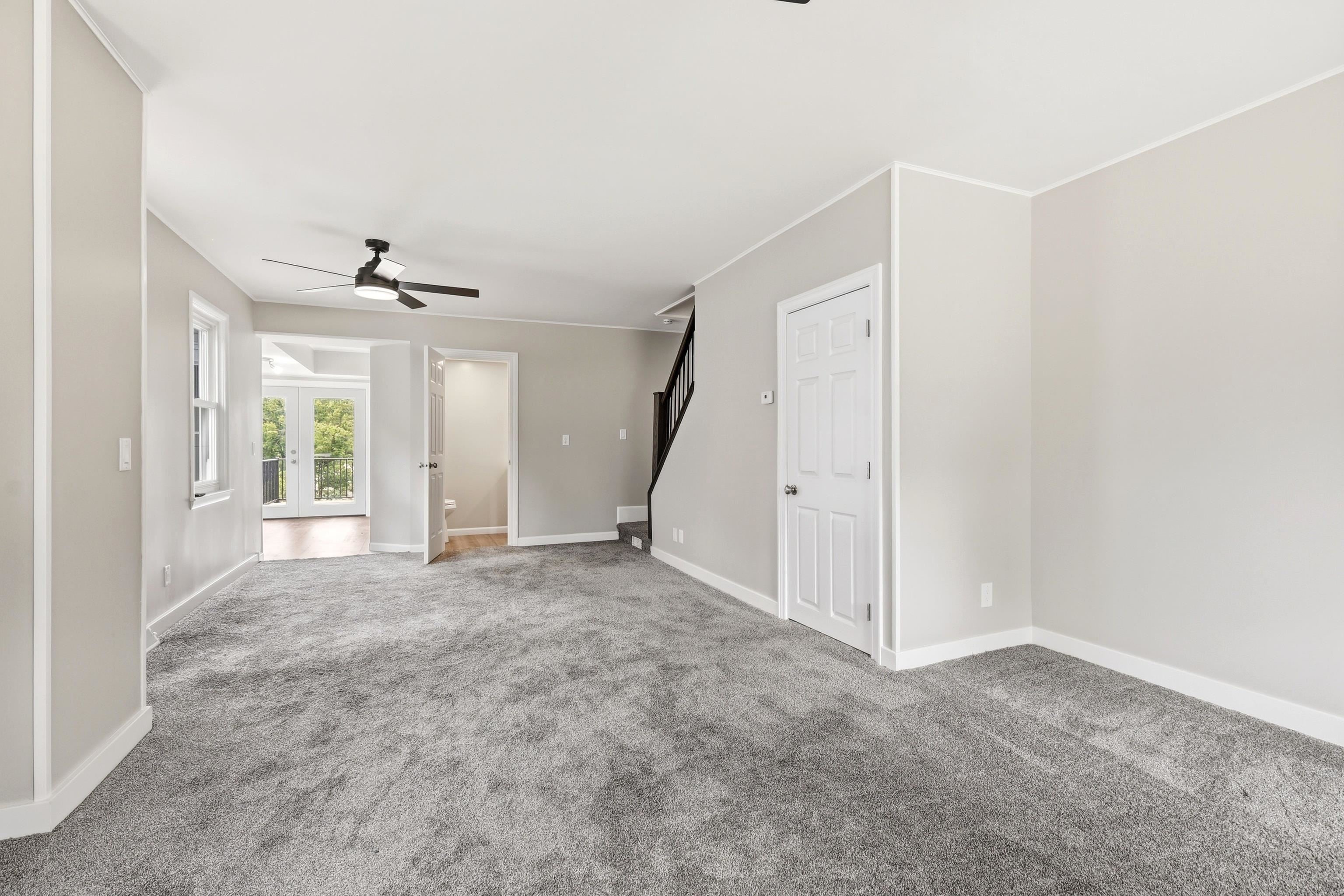 645 Angella Street - Photo 2