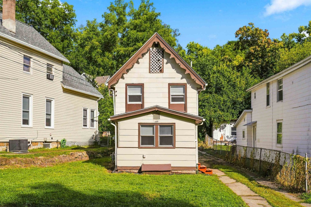 Photo of Dubuque, IA 52001 (MLS # 155615)